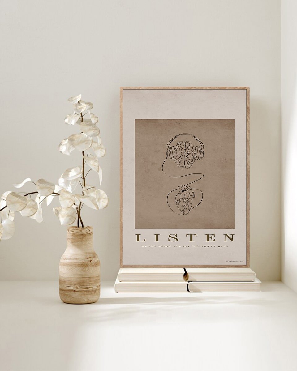 פוסטר Listen - Idana Furniture
