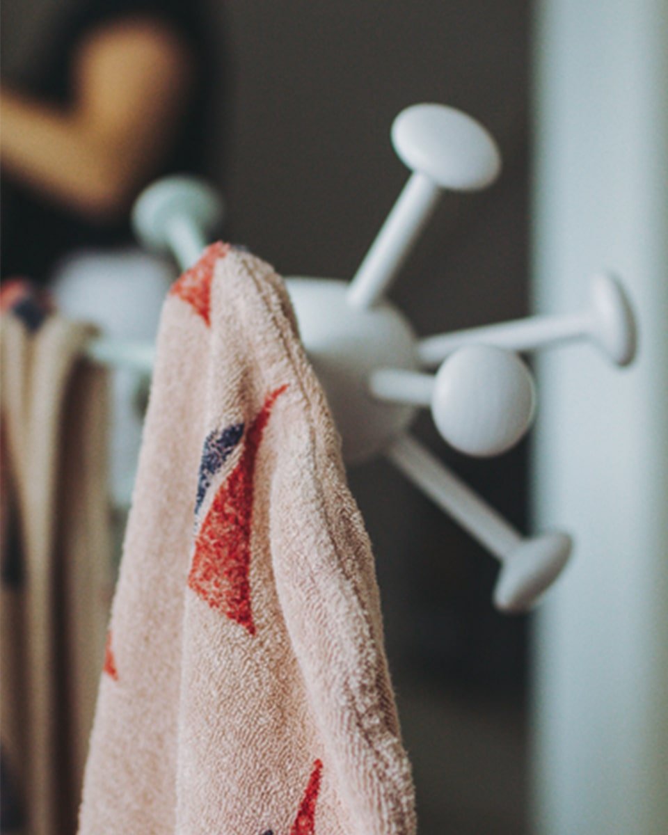 מתלה קיר Bug - Idana Furniture