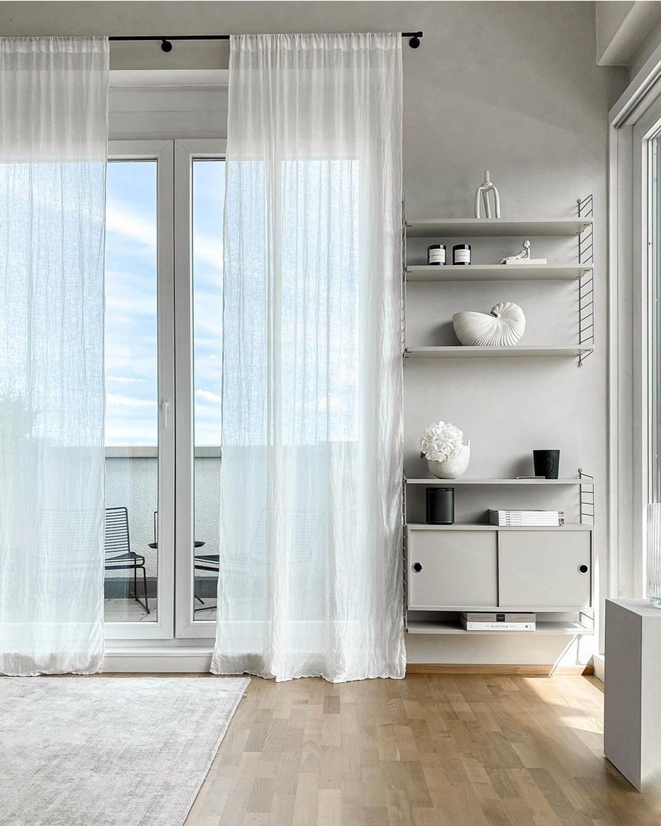 שידת אחסון תלויה ומדפים - Idana Furniture