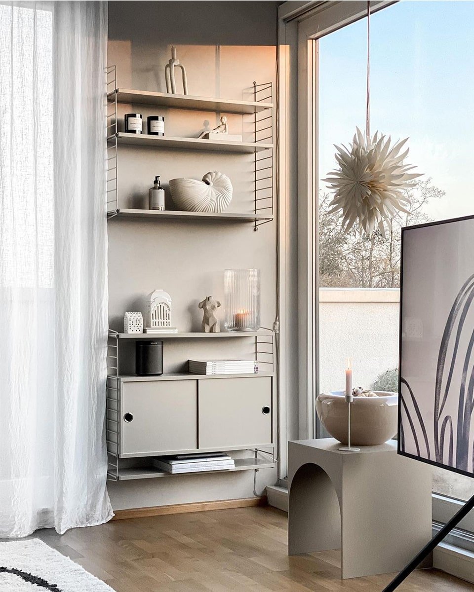 שידת אחסון תלויה ומדפים - Idana Furniture