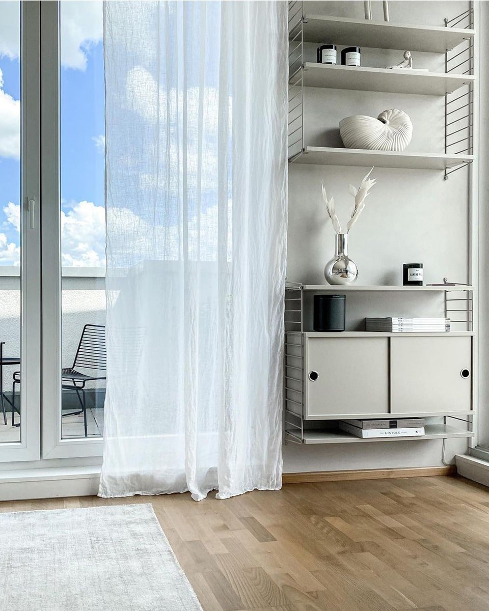 שידת אחסון תלויה ומדפים - Idana Furniture