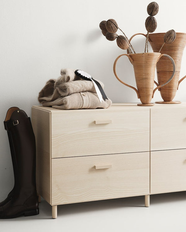 שידת מגירות Relief נמוכה - Idana Furniture