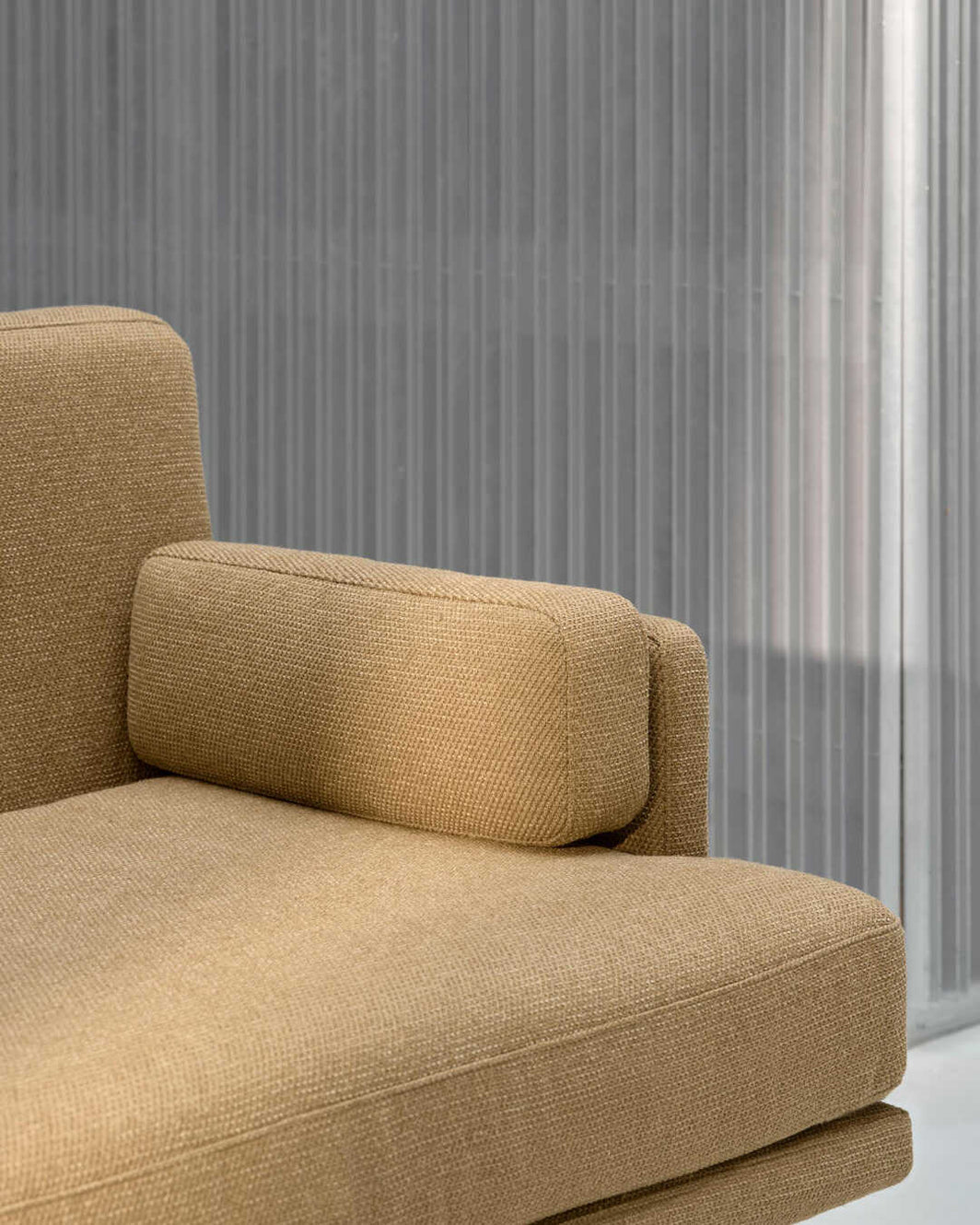 ספה מודרנית Ernest - Idana Furniture