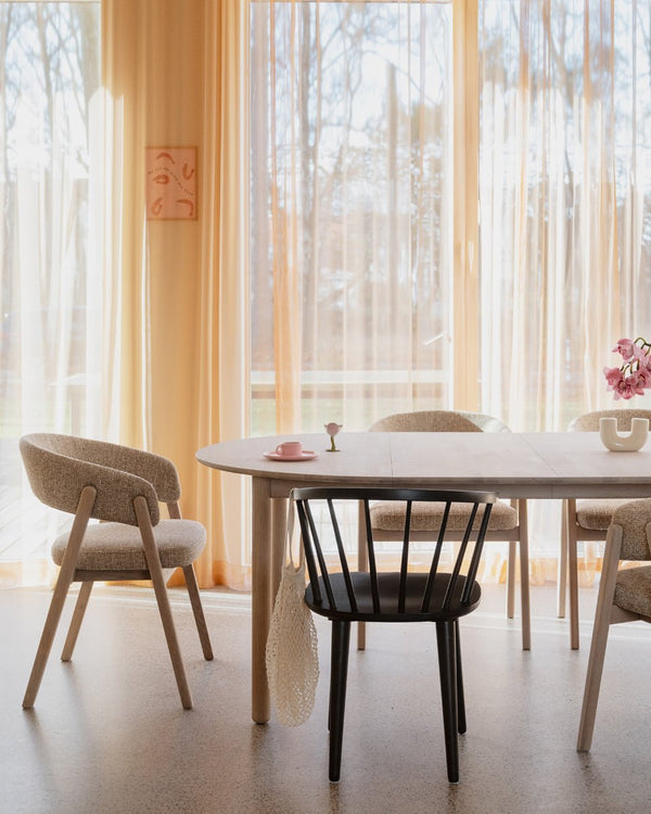 שולחן אוכל עגול נפתח Derrymore - Idana Furniture
