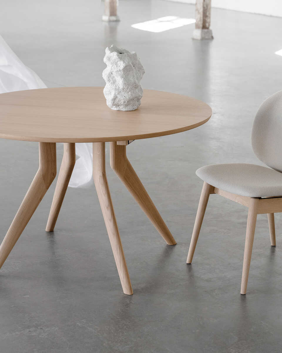 שולחן אוכל עגול נפתח CORNA SLIM - Idana Furniture