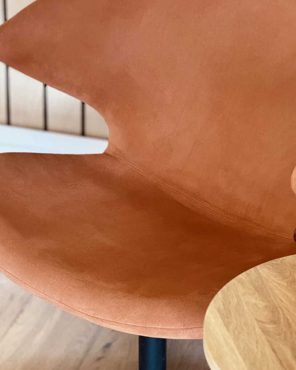 כורסא מודרנית מסתובבת Ella - Idana Furniture