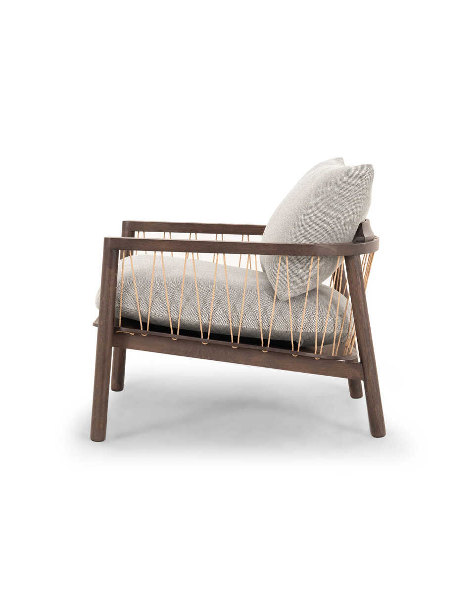 כורסת עץ אלון חום Enzo - Idana Furniture