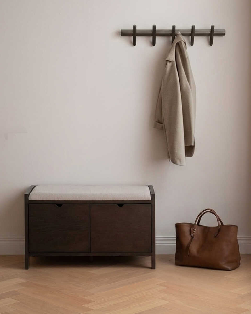 ספסל אחסון Hillmond - Idana Furniture