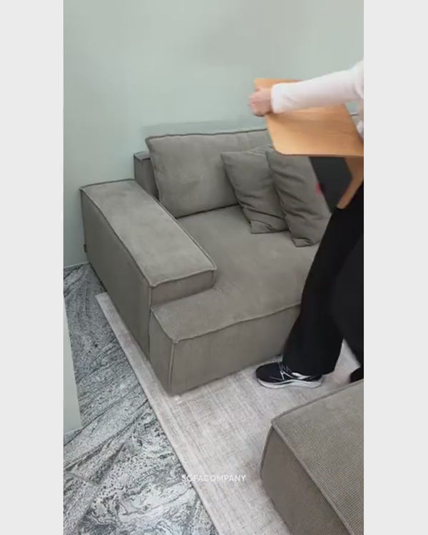 מגש עץ אלון גמיש למשענת יד ספה בעיצוב סקנדינבי של סופה קומפני