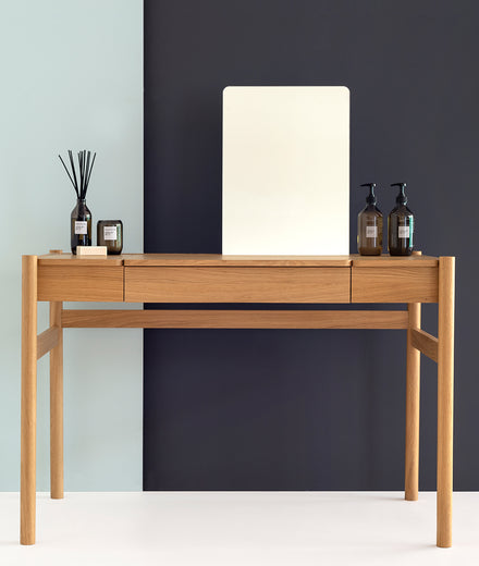שולחן-כתיבה-שולחן-עבודה-עמדת-עבודה-נורדית-סקנדינבית-מעץ--שידת-איפור
