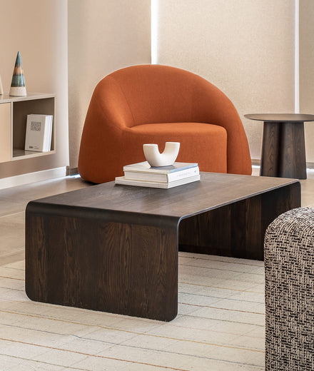 שולחן-קפה-פינות-מעוגלות-מעץ-מלא-מלבני-בסגנון-נורדי-סקנדינבי-עדין-מעוצב-לסלון-יפני
