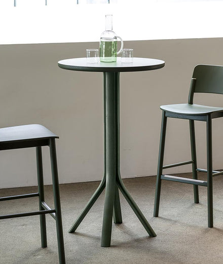 שולחן-בר-גבוה-עגול-קטן-מעץ-תוצרת-איטליה-שולחן-בר-שולחן-מטבח-שולחן-למסעדות