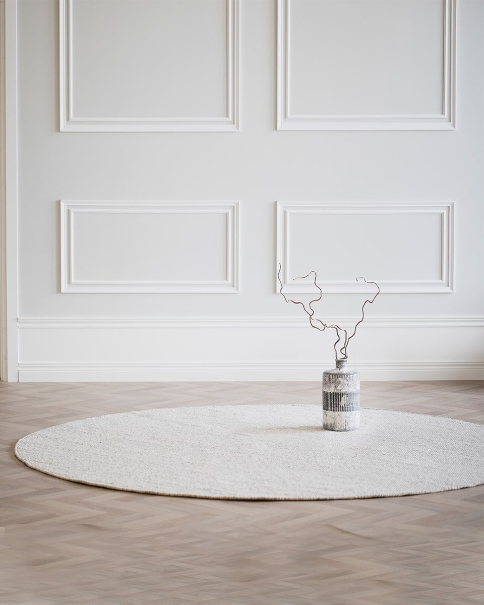 שטיח-עבודת-יד-מעוצב-לסלון-במבצע-בסגנון-נורדי-סקנדינבי-שטיח-עגול
