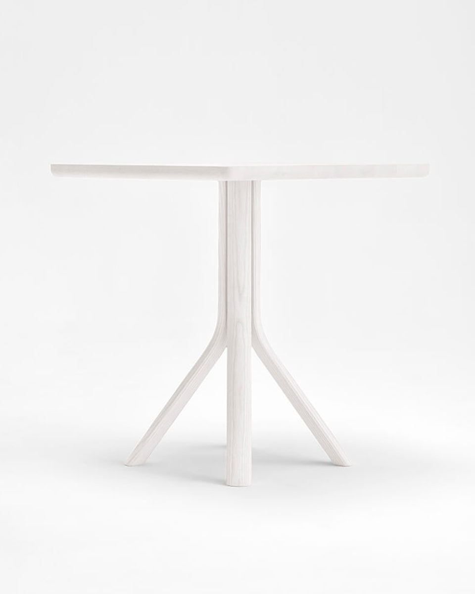 שולחן-אוכל-מרובע-קטן-מעץ-תוצרת-איטליה-שולחן-אוכל-שולחן-מטבח-שולחן-למסעדות-2