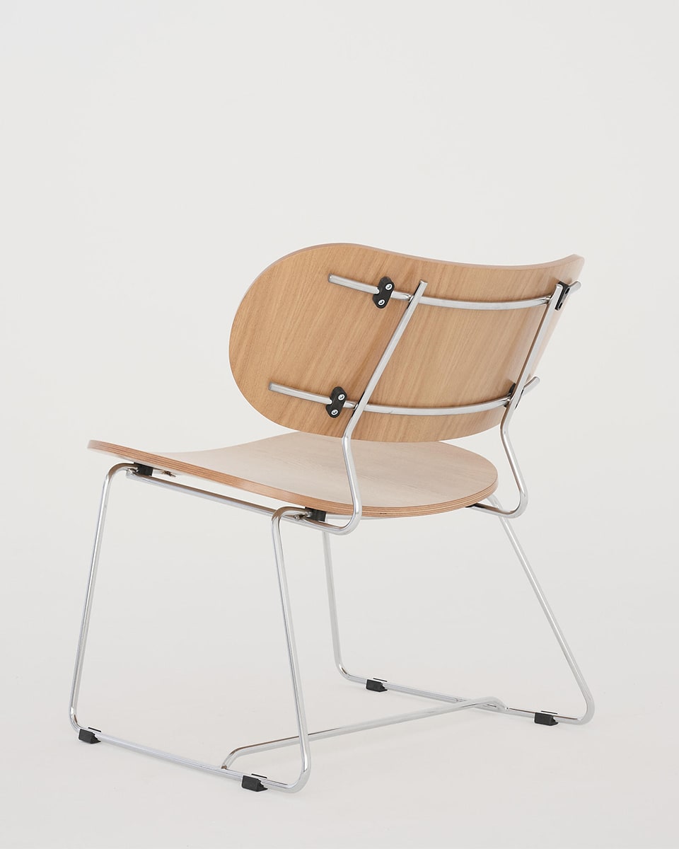 כסא-לאונג'-מינימליסטי-מעוצב-עץ-ומתכת-בסגנון-נורדי-סקנדינבי