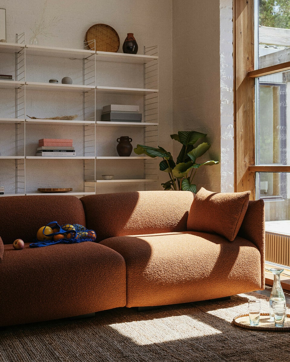 ספה-לסלון-מעוצבת-נוחה-ספה-למשרד-לחדר-המתנה-נורדי-סקנדינבי-עיצוב-הבית-