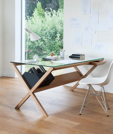 שולחן-כתיבה-שולחן-עבודה-עמדת-עבודה-נורדית-סקנדינבית-מעץ-וזכוכית-פינת-עבודה-סקנדינבית-לילדים